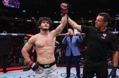 マット・ブラウンが、モフサル・エヴロエフがタイトル戦を逃したのはUFCの常套手段のイメージ画像