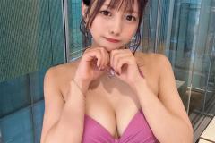 桜井かなみ、童顔たわわ