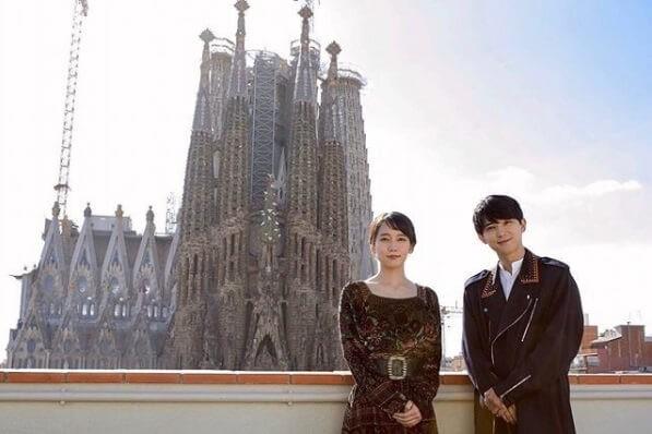 吉岡里帆、スペインで吉沢亮と2ショットに大反響「美男美女！」