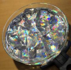 七色に輝く「わらび餅」に多くの人が感動「綺麗すぎる」の声