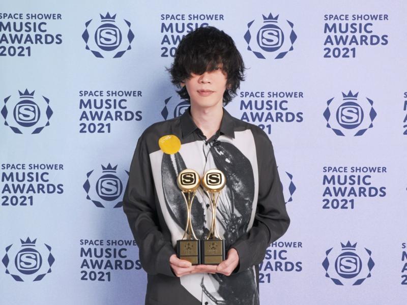 米津玄師「SPACE SHOWER MUSIC AWARDS 2021」2部門受賞！