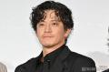 小栗旬「映画にはない部分の大変さもきっといっぱいあった」モデルとなった本人から手紙【フロントライン】