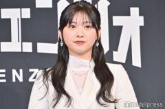 日向坂46富田鈴花、ミニワンピでほっそり美脚輝く「スタイル抜群」「眩しい」と反響