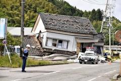 関東・近畿でも緊急地震速報、当初の推定は「富山湾でＭ７・４」…複数の地震発生が影響かのイメージ画像