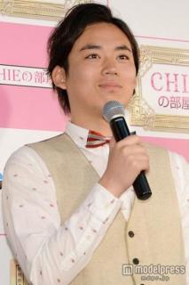 イケメン芸人、フルメイクの女装姿公開「美女ですね」「違和感ない」の声
