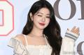 IVEウォニョン、オフショルで美肩チラリ＆美脚際立つ衣装姿公開「圧巻の美貌」「スタイルがレベチ」と反響