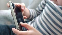 子どものSNS禁止が世界で加速 日本が「お願い」しかできない本当の理由のイメージ画像