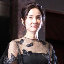 仕事は“モテモテ”でも女優・吉田羊に男の影なし！