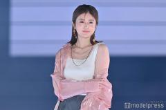 樋口日奈、美デコルテ披露ウエディングドレス姿に絶賛の声「見惚れる」「国民の嫁」