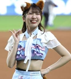 「これまじで可愛いぞ！」ファイターズガールがお披露目した期間限定“アイドルばりコス”姿にネット熱狂！「眺めているだけで幸せ」「つばみも最高でした」のイメージ画像