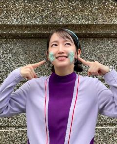 吉岡里帆、両頬にアイスをつけてヤンチャな笑顔！「トキコイ」可愛すぎる廻に誰もが惚れる