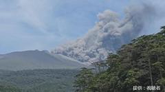 新燃岳で「火砕流」か 大量の火山灰とガスが火口から流れ下る 専門家「今後、警戒範囲超える可能性も」