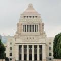 永住許可の厳格化 外国人共生を損なう指針案
