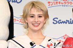 ホラン千秋、冷凍うどんアレンジ公開「ボリューミーですね」「お刺身入れるの斬新」と反響のイメージ画像