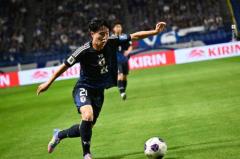 18歳237日でデビューの佐藤龍之介がW杯最終予選日本代表最年少出場記録！ Jリーグ発足後の香川真司の記録を更新のイメージ画像