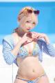 篠崎こころ、夏到来を告げる悩殺ビキ..
