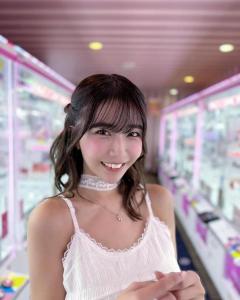 #2i2天羽希純、ビキニで美ボディ解放「セクシー」「視線もグッと来る」の声のイメージ画像