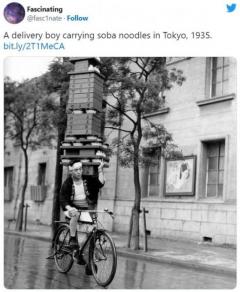 1935年に東京で撮影された写真で盛り上がる海外Twitterユーザー 「すごい技だね」「Uber Eatsじゃ勝てないだろうな」