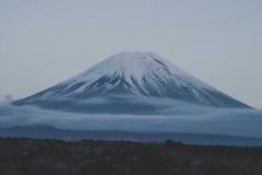 富士山の山小屋に巨大な旭日旗、韓国で問題視＝ネット「戦犯旗だ」「反日扇動が始まった」のイメージ画像