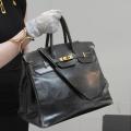 これがエルメスの初代「バーキン」だ..