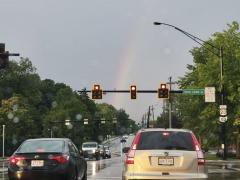 虹の交差点のイメージ画像