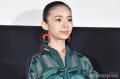 趣里、真冬の屋上で全裸に “2大極限..