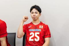 警備員から日本代表へ。「緊張しい」のセッター下川諒、初の大舞台で見せた堂々たるトスワーク