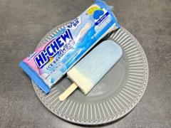 架空のフルーツ「ブルーラズベリー」って？ローソン新作ハイチュウアイスを食べてみたのイメージ画像