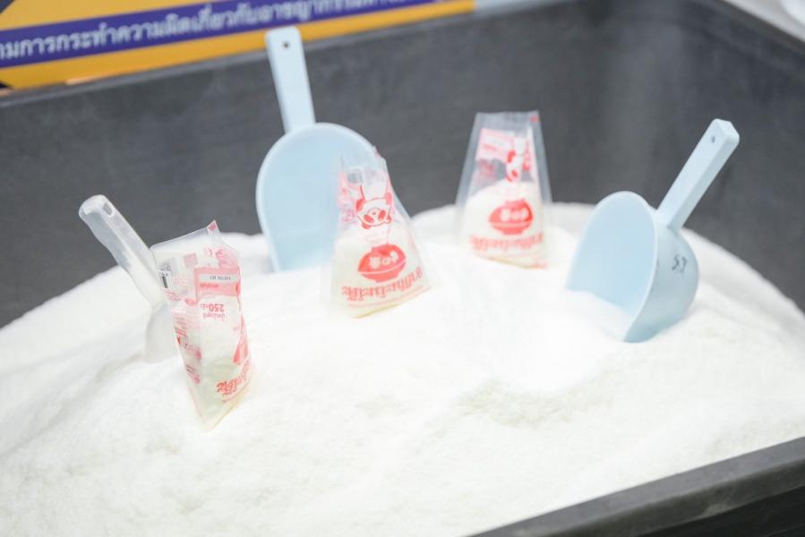 ニセ味の素工場を摘発、タイ警察が大量生産グループ逮捕