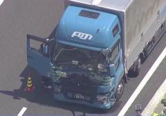 トラック運転手を逮捕 高速で車6台絡む多重事故 女性1人死亡 夏休み中の北陸自動車道 長浜市・滋賀