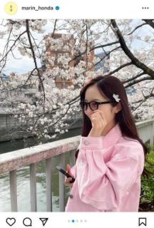 本田真凛、春色ピンクのジャケットコーデ×満開の桜とのショットにファン大絶賛「桜と真凛ちゃん可愛すぎる♡」のイメージ画像