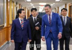 韓米国防相会談…米、イランに言及し「肩を並べることを望む」のイメージ画像