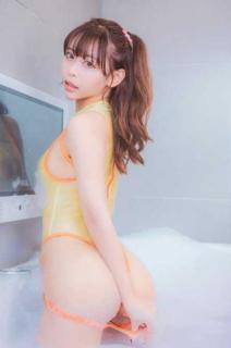 「拡大したくなる・・・」双葉りせ、大事なところを指で引っ張った大胆ポーズにファン大興奮のイメージ画像