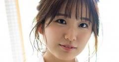 お嬢様学校に通う現役JDひなた、3年ぶりのグラビアを披露