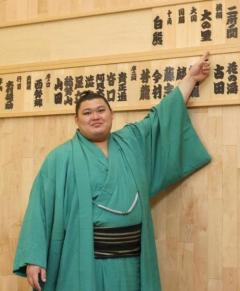 大の里 3連覇へ 師弟3代新横綱Vで新アリーナに名を刻む 名古屋場所番付発表のイメージ画像