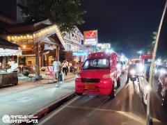 パトンビーチの英国人、トゥクトゥク運転手を殴って逮捕