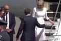 まだ喧嘩中？マクロン大統領、夫人に..