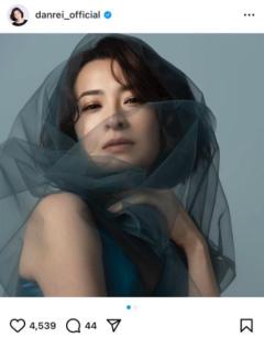 檀れい、53歳になっても変わらない美しさが「幻想的な美の妖精」「ため息が出そう」豪華すぎる購入者特典に戸惑いの声も