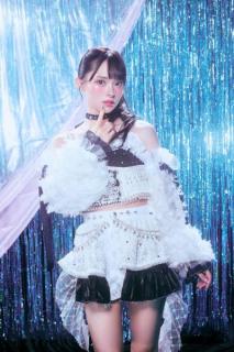 “AI画像疑惑”で話題・2児のシングルマザー藤咲凪、最終未来少女から卒業「アイドル活動の継続が難しいという判断」芸能活動は継続・グループは3人体制に