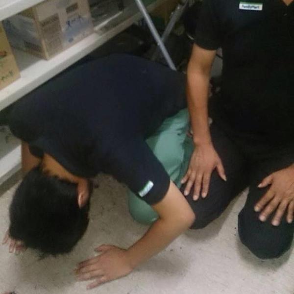 コンビニ店員土下座させ動画撮影、投稿男を逮捕