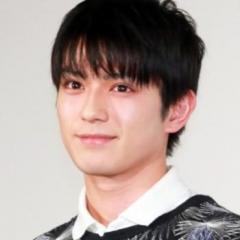 隠し子騒動影響なし?ｲｹﾒﾝ俳優･真剣佑がﾌﾞﾚｲｸ必至のﾜｹ
