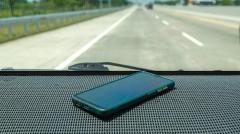 スマホにも“限界温度”がある！35℃超えは危険地帯!? 夏に多発する“熱暴走”を防ぐには？