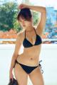 豊田ルナ、色気溢れる黒ビキニ姿 大人..