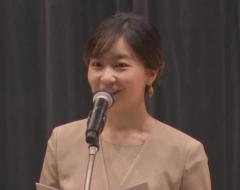 佳子さま「みどりの感謝祭」に名誉総裁として出席　病気で参加かなわなかった受賞生徒を思い生徒の家族と記念撮影も