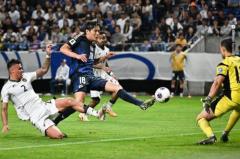 1得点2アシストで日本代表を大勝へ導くも、町野修斗は満足せず「2〜3点取れた。僕には結果しかない」のイメージ画像