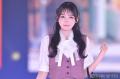 ≠ME鈴木瞳美、上品セットアップで美..