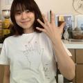石田ゆり子、チャリティTシャツで助け..