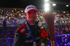 ニック・デ・フリース氏、変化する路面コンディションを制す！2026 TDK Tokyo E-Prix 第15戦で優勝のイメージ画像