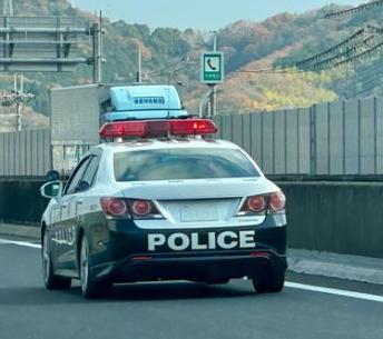 「佐野」と書かれた看板を見て…自転車で高速道路に誤って進入　酒気帯び運転の疑い、栃木県警が男逮捕