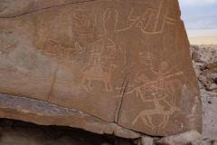 エジプトで約1万年前の岩絵を発見、狩人や武器を持つ人物が描かれるのイメージ画像